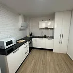 Appartement Modern Duplex With Ac, 4 Pax *