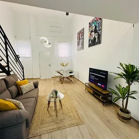 Modern Duplex With Ac, 4 Pax