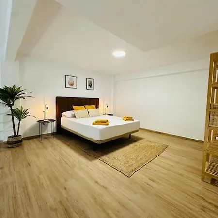 Modern Duplex With Ac, 4 Pax Alicante