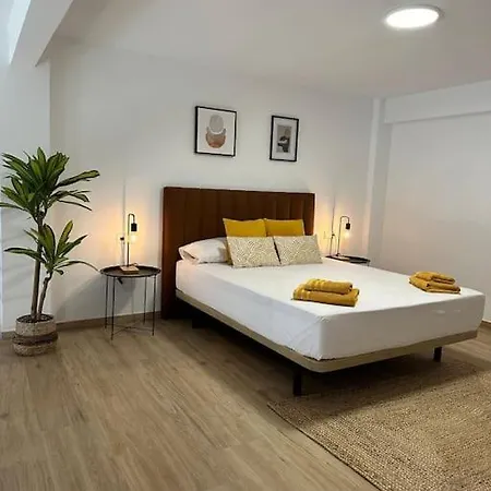 Modern Duplex With Ac, 4 Pax Apartman