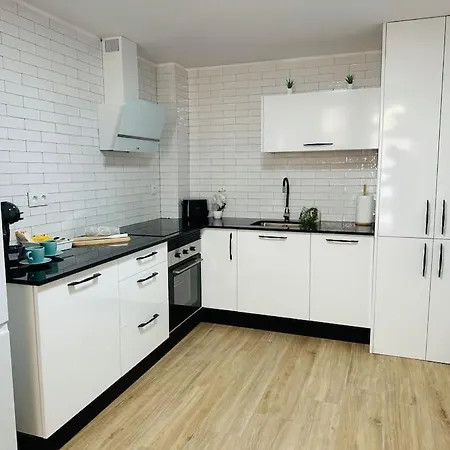 Appartement Modern Duplex With Ac, 4 Pax *