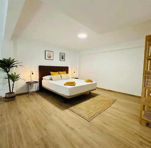 Modern Duplex With Ac, 4 Pax Alicante